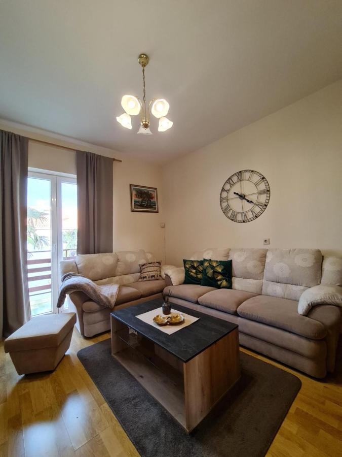 Pansion Katarina Bed and Breakfast Malinska Buitenkant foto
